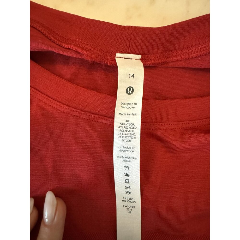 NWT Lululemon Swiftly Tech Long Sleeve Running Shirt 2.0 Red Size US 14 $78 [jb] - Picture 7 of 8